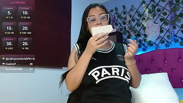 Sophie-Hot- live XXX chat