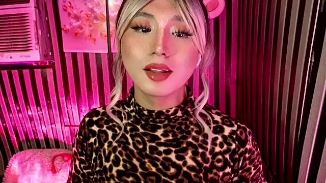 HoresCOCKLUCY 现场性爱视讯表演