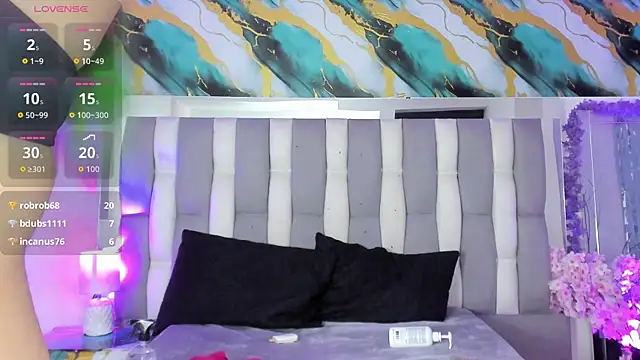 Chat +18 de IsaDiiaz ao vivo