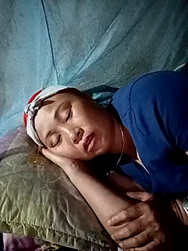 Chat +18 de kalara_kail ao vivo