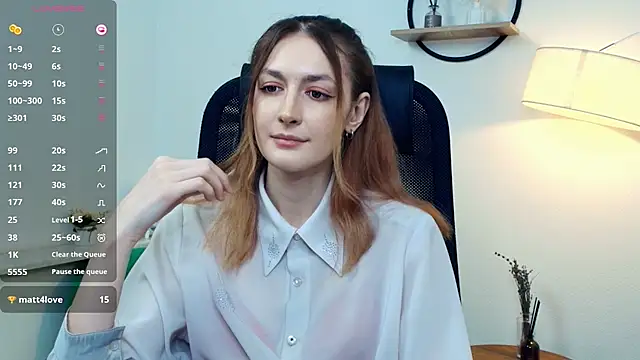 Chat +18 de LoraLanett ao vivo