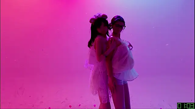 TNT-Sister Live XXX Chat