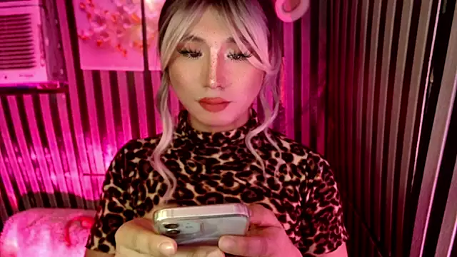 HoresCOCKLUCYn Webbikameraesitys