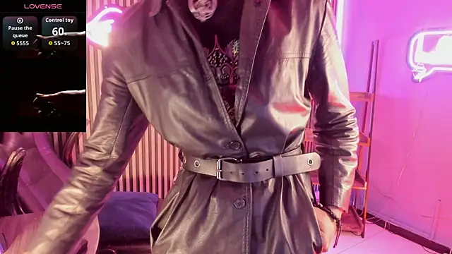 Maximoking26 webkamerás műsora