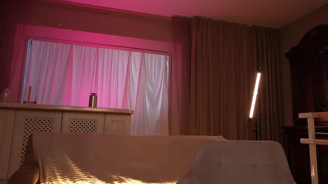 Chatroom XXX en direct de aurora_nude