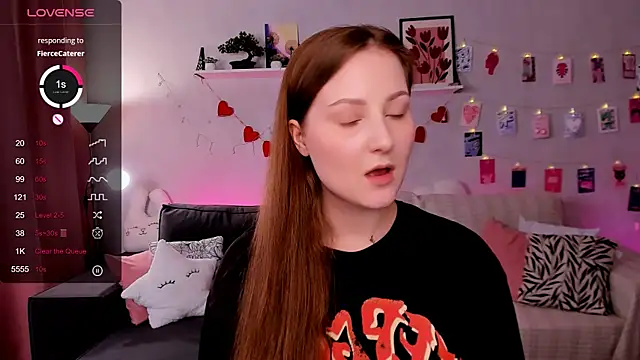 XXX chat uživo modela velvet_cherry_