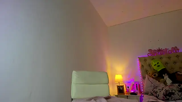 shantallhotxx Adlı Modelin Web Kamerası Şovu