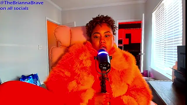 BriannaBrave 即時 XXX 聊天