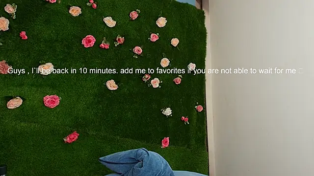 Chatroom XXX en direct de Huge_Titties_