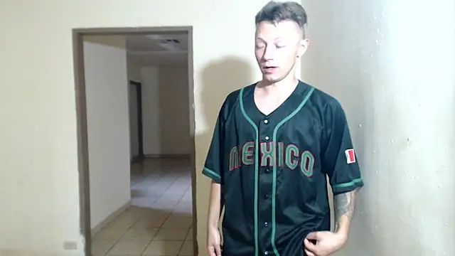 BlondZilla: онлайн-секс-чат