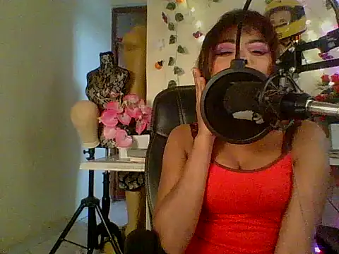 Anaconda2350 Live XXX-Chat