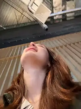 XXX chat uživo modela Dina_Tease