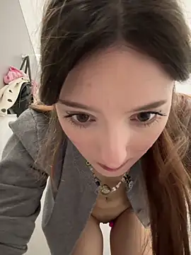 LilluKatten – Naživo XXX chat