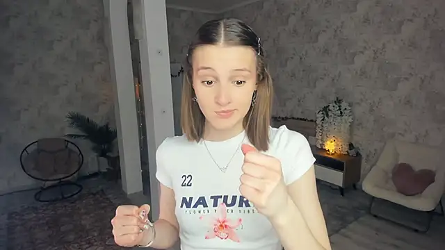 LianneBynon 在線直播表演