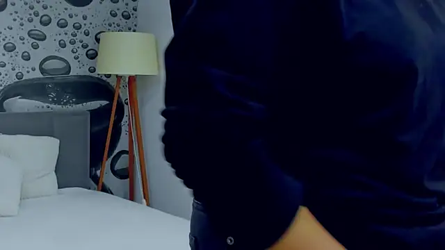 AlmaFancy Chat XXX live