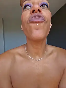 Goldenlace webcam show