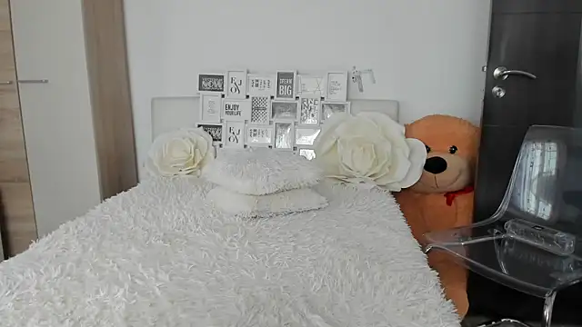 sweetemy4u 现场性爱视讯表演