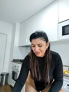 Julie_Boronat26: онлайн-секс-чат