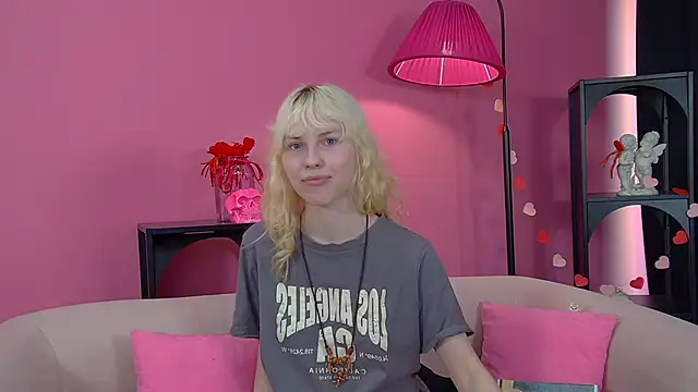 HannahHollis Adlı Modelin Canlı XXX Sohbeti