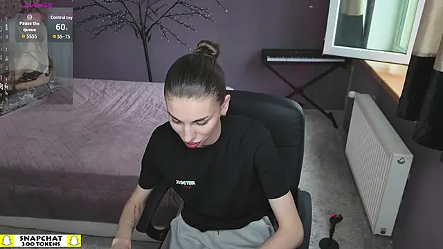 EmmyGreans Chat XXX live