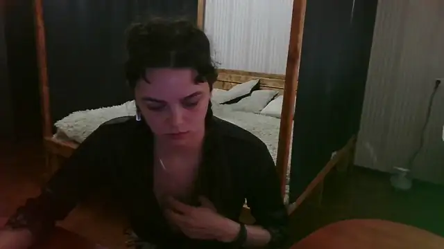 EthelsLover élő XXX-chatje