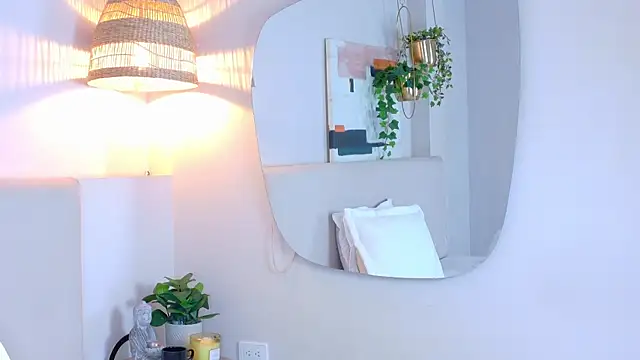 VioletBloomm's Live XXX Chat