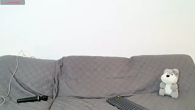 vanessaadol élő XXX-chatje