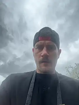 Pokazy przed kamerką – letsgetnaughty7