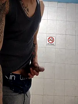 Show modela Fo05go na web-kameri