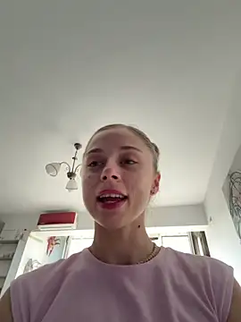 دردشة BabyAnais الجنسية المباشرة