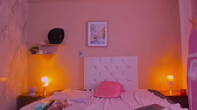 Dollhell: απευθείας συνομιλία ΧΧΧ