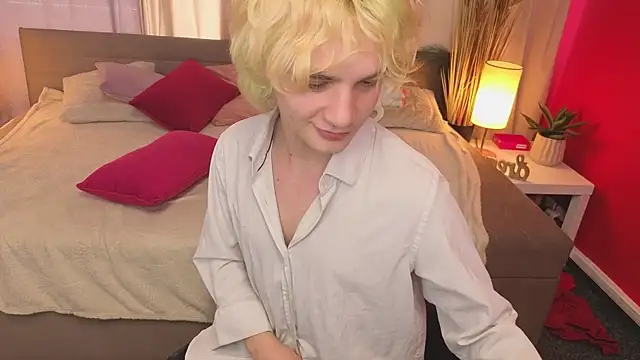 JameMilann 现场性爱视讯表演