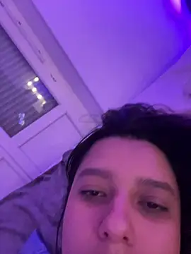 Lusty_Lunaa webkamerás műsora