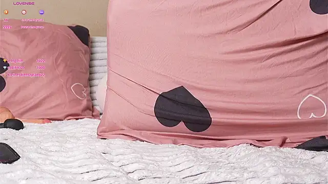 XXX chat uživo modela YaraAveiri