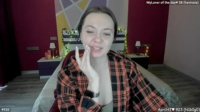 LizaGost Adlı Modelin Canlı XXX Sohbeti