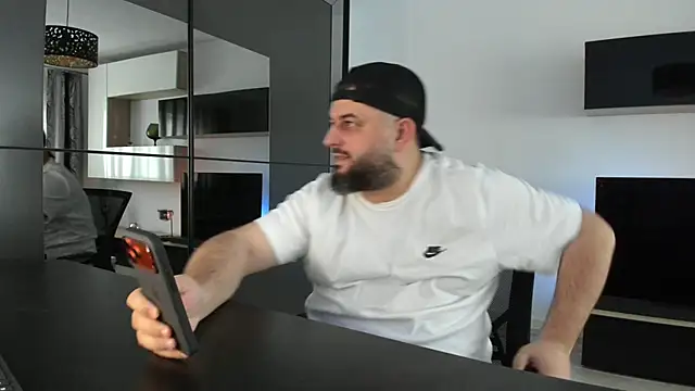 XXX chat uživo modela DravenPeak