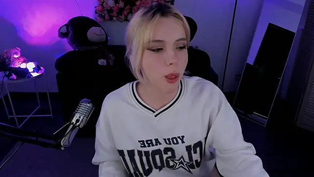 AuroraWrenfield's Live XXX Chat