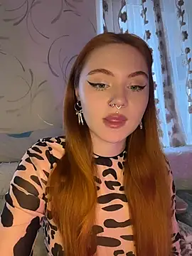 Chatroom XXX en direct de LunaMillie