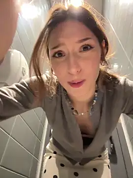 LilluKatten লাইভ XXX চ্যাট