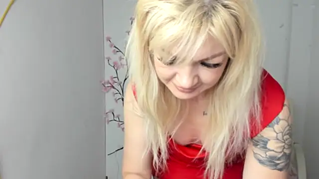 Chatroom XXX en direct de Madonna_Fire