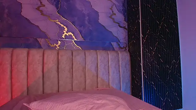 Chat +18 de agath_69 ao vivo