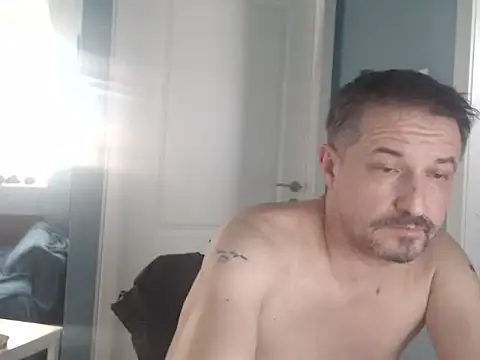 MisterFaithRO webkamerás műsora