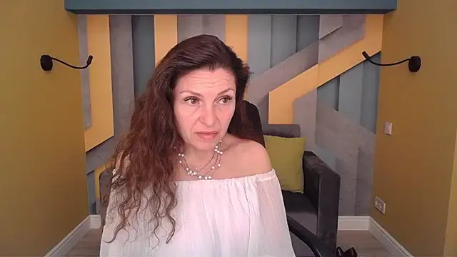 دردشة EllaLong الجنسية المباشرة