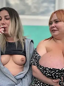 SweetCuteGirls1023 élő XXX-chatje