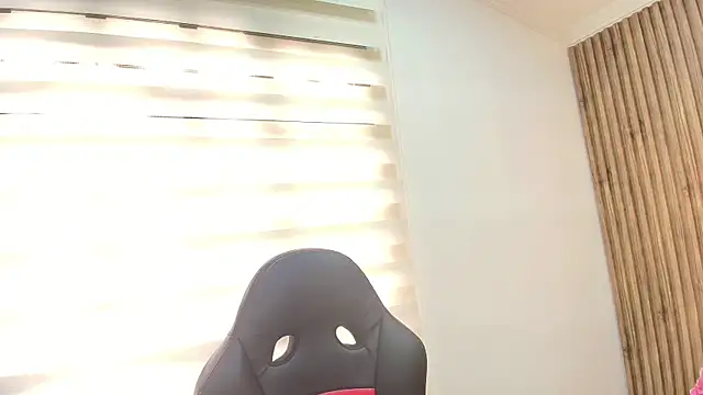 EliteNox élő XXX-chatje