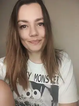 Chatroom XXX en direct de KrissSexi