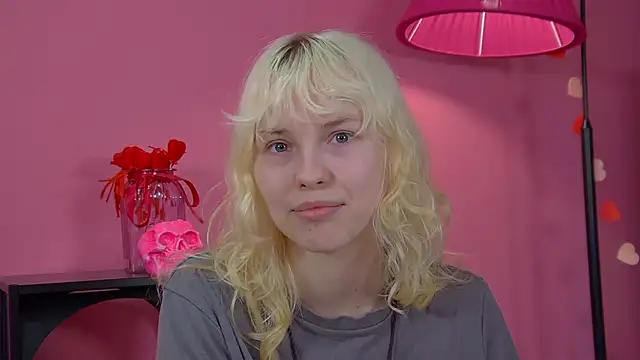 HannahHollis' Live XXX Chat