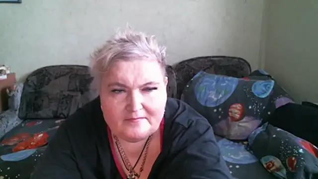 Lana555: онлайн-секс-чат