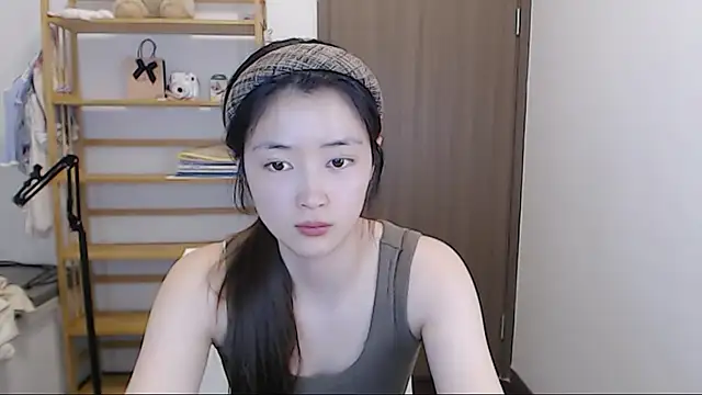 Mimi-cnbaby: απευθείας συνομιλία ΧΧΧ