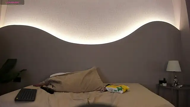 ainaah_: онлайн-секс-чат